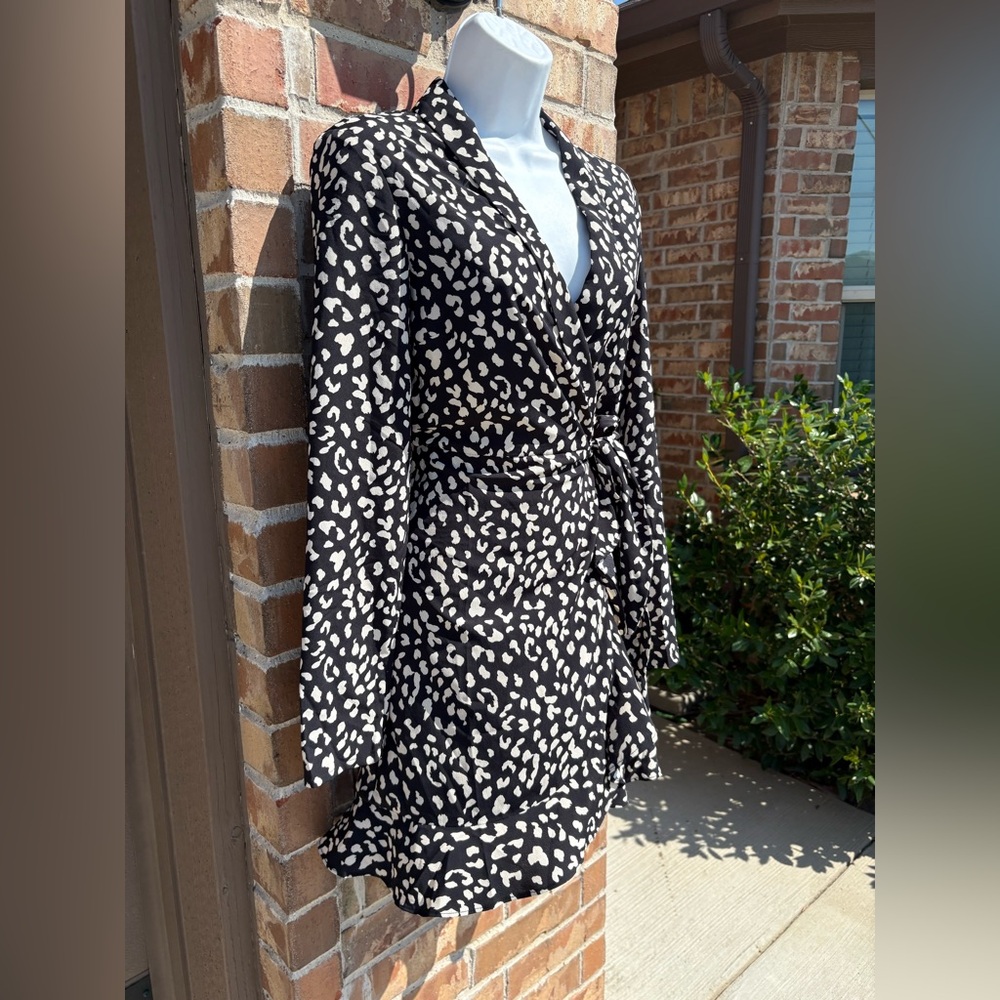 Bardot black ad white Leopard Print Wrap Dress size 6 - Picture 5 of 14